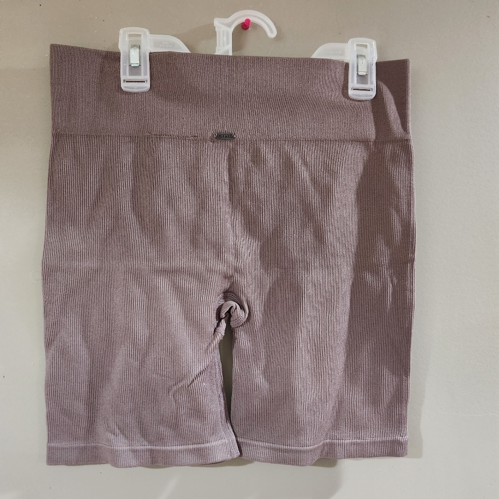 Gilly Hicks Athletic Ribbed Seamless Shorts Brown Size M - Picture 2 of 4